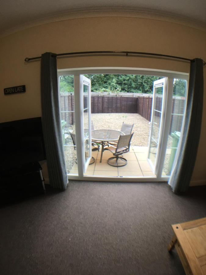 Very Large House, 6 Beds, 4 Bedrooms, 3 Bathrooms, 5 Smart Tv'S & Van Parking Boston Luaran gambar