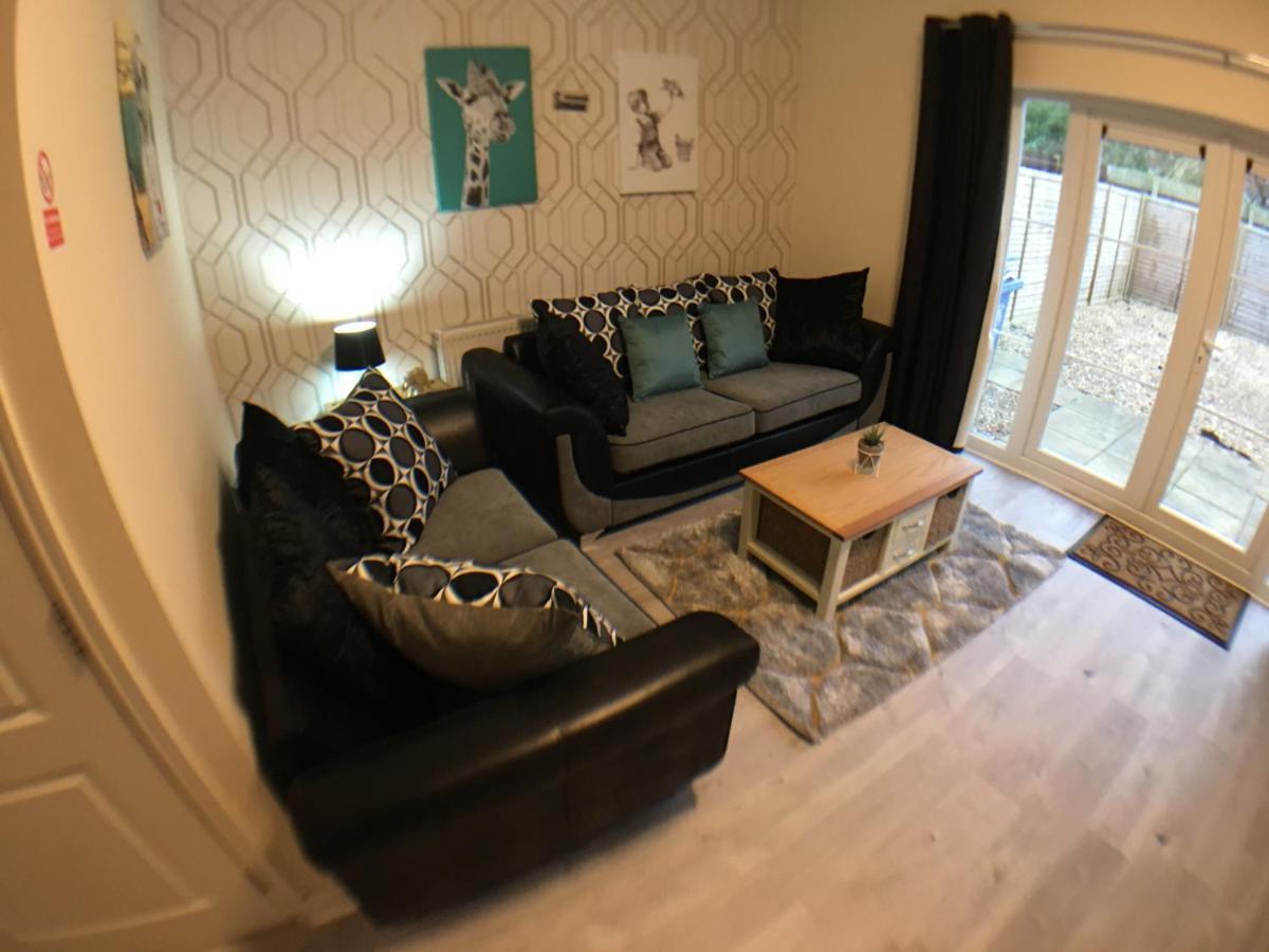 Very Large House, 6 Beds, 4 Bedrooms, 3 Bathrooms, 5 Smart Tv'S & Van Parking Boston Luaran gambar