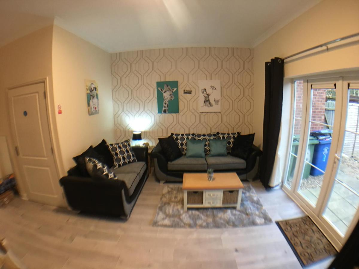 Very Large House, 6 Beds, 4 Bedrooms, 3 Bathrooms, 5 Smart Tv'S & Van Parking Boston Luaran gambar